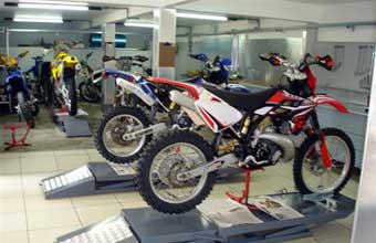 Terremotos Comércio de Peças, Acessórios e Consertos de Motos em Geral - Foto 1