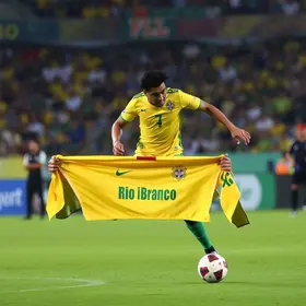Rio Branco empresta Breno Melo